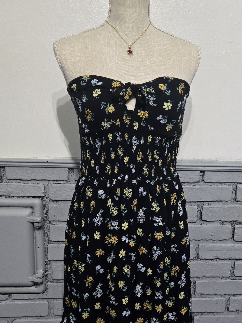 Xhilaration Black Strapless Tie-Front Floral Midi Dress